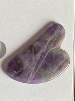 Gua Sha Massagestein Amethyst – Entspannung & Wohlbefinden
